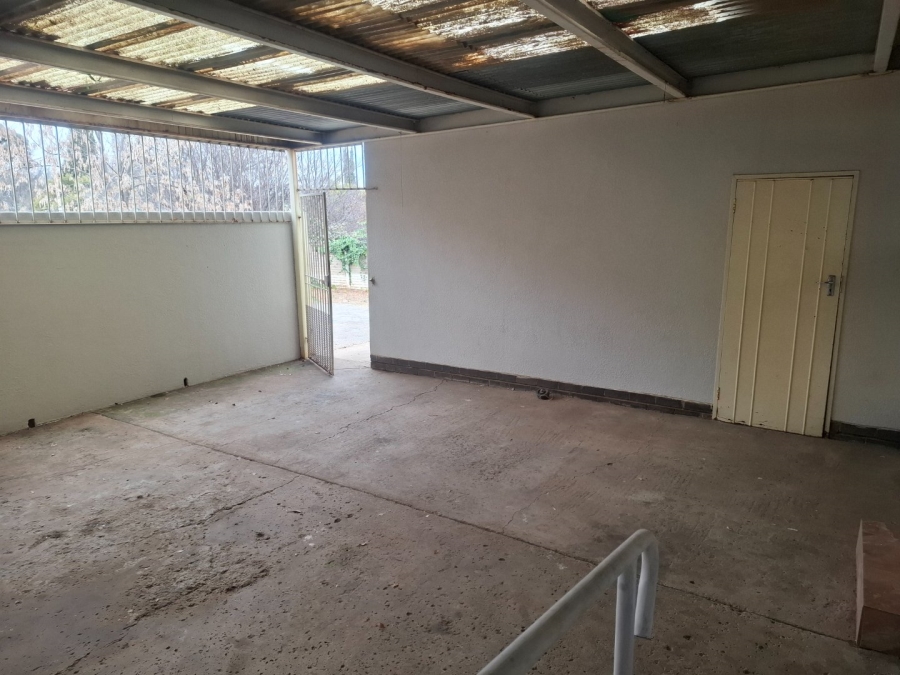 To Let 4 Bedroom Property for Rent in Presidentia Free State